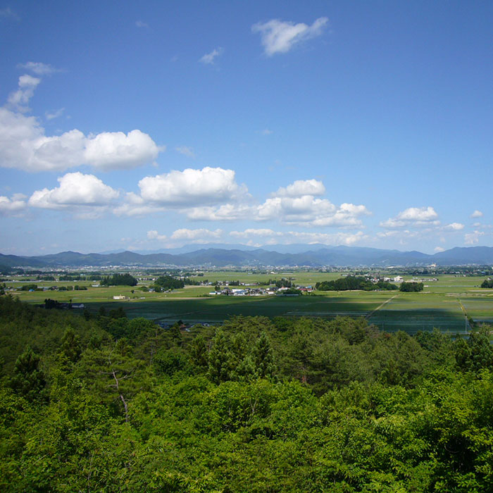 川西町の田園風景